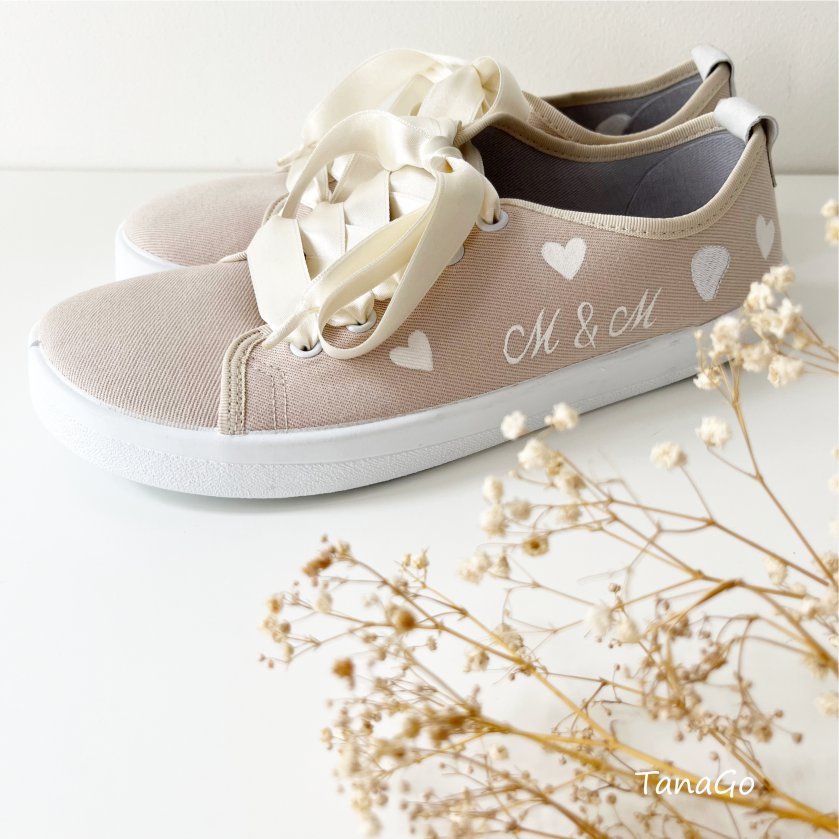 Barefoot ivory s monogramem